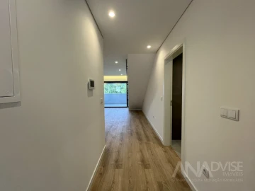 Apartamento T4 para Venda em Repeses e São Salvador