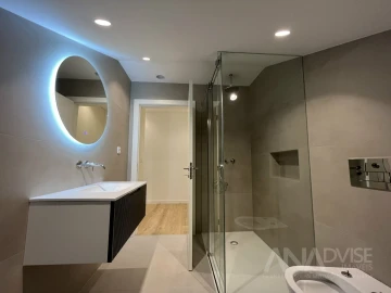 Apartamento T4 para Venda em Repeses e São Salvador