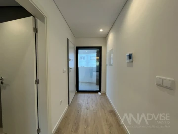 Apartamento T4 para Venda em Repeses e São Salvador