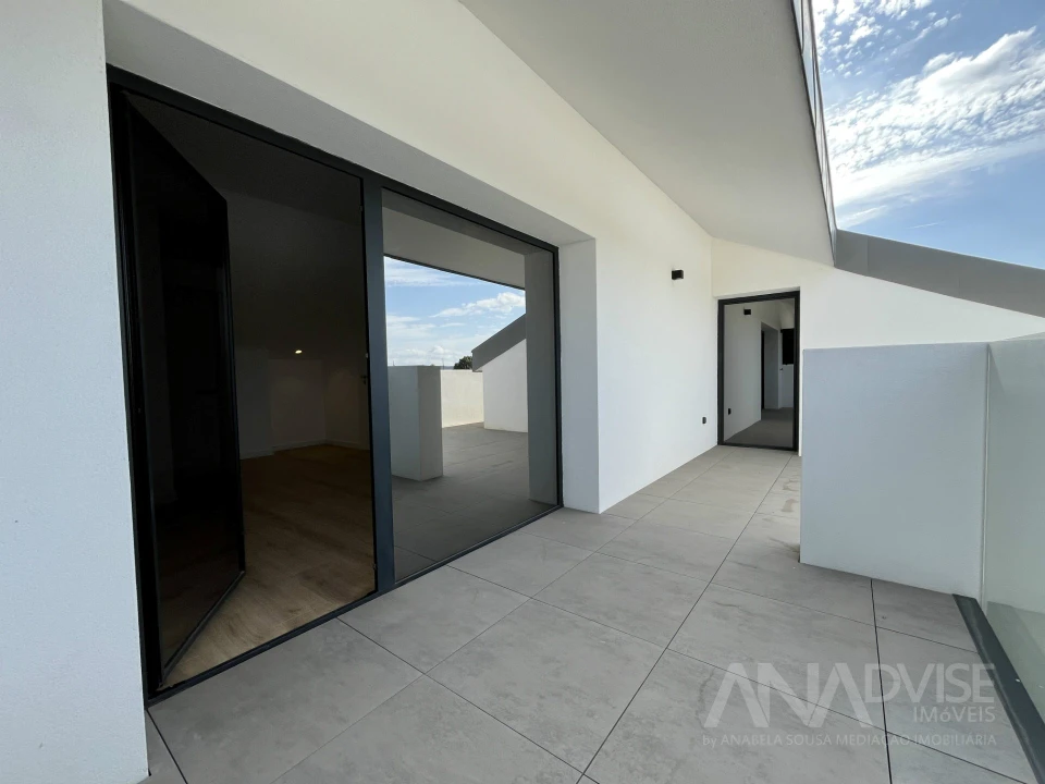Apartamento T4 para Venda em Repeses e São Salvador Foto 40