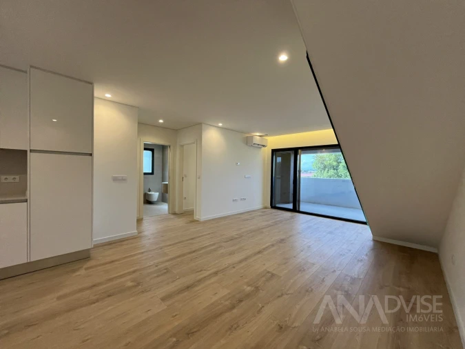 Apartamento T4 para Venda em Repeses e São Salvador Foto 9