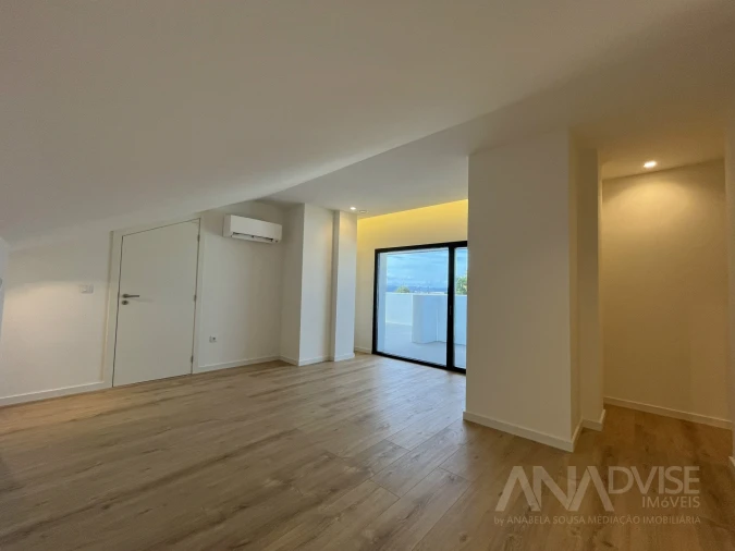 Apartamento T4 para Venda em Repeses e São Salvador Foto 36
