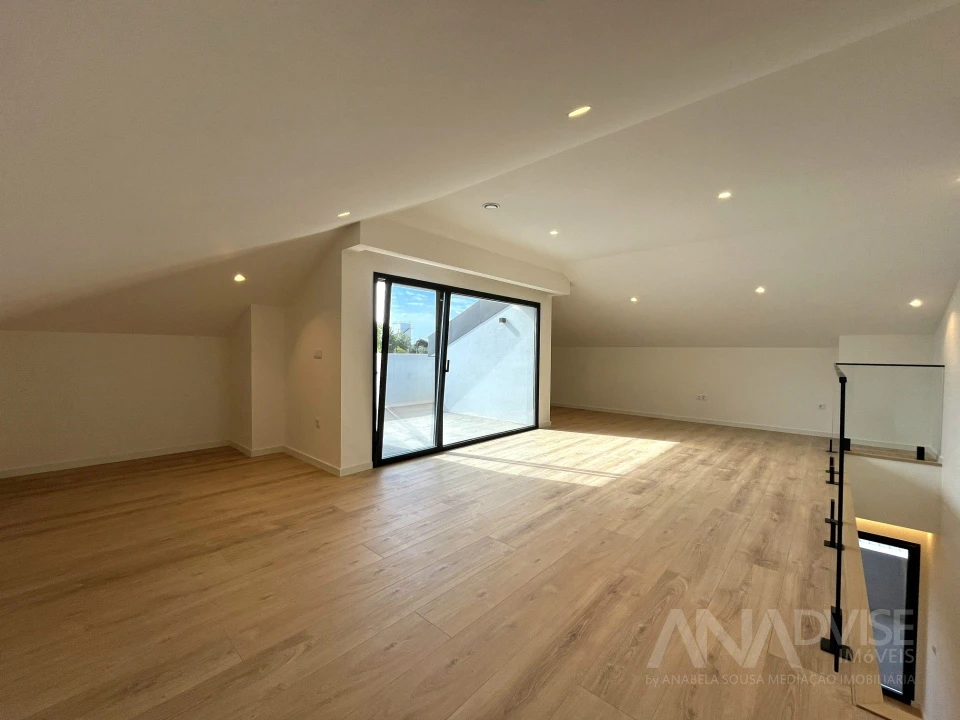 Apartamento T4 para Venda em Repeses e São Salvador Foto 24