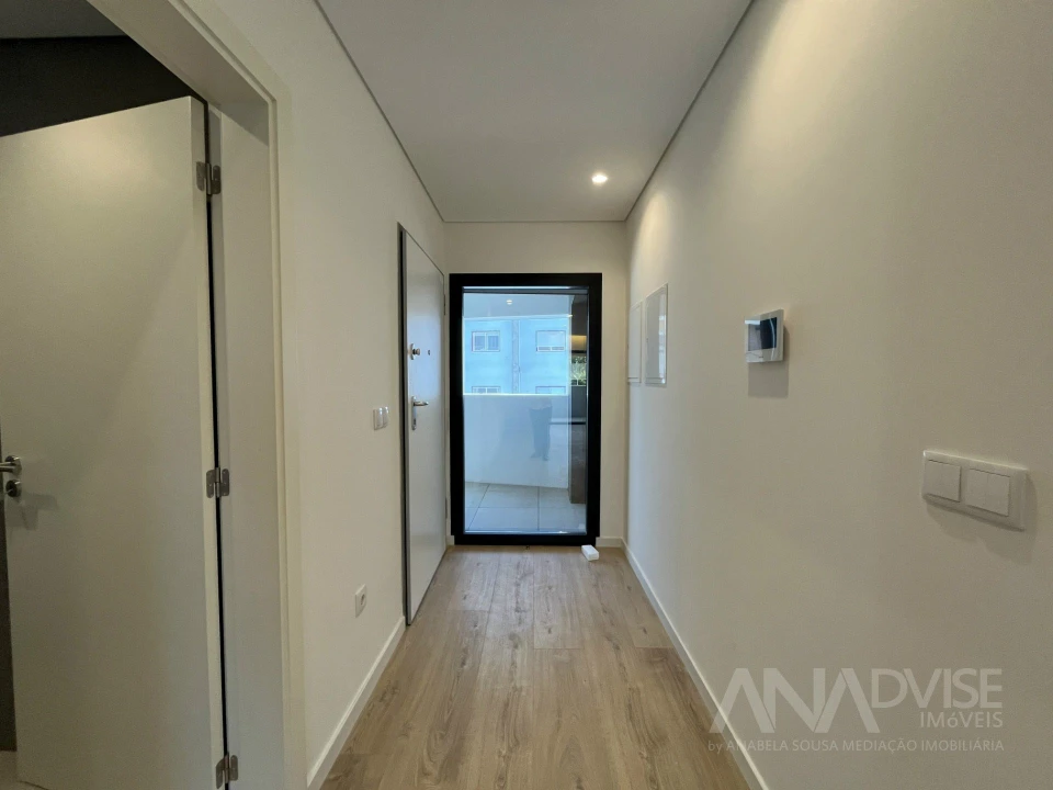 Apartamento T4 para Venda em Repeses e São Salvador Foto 5