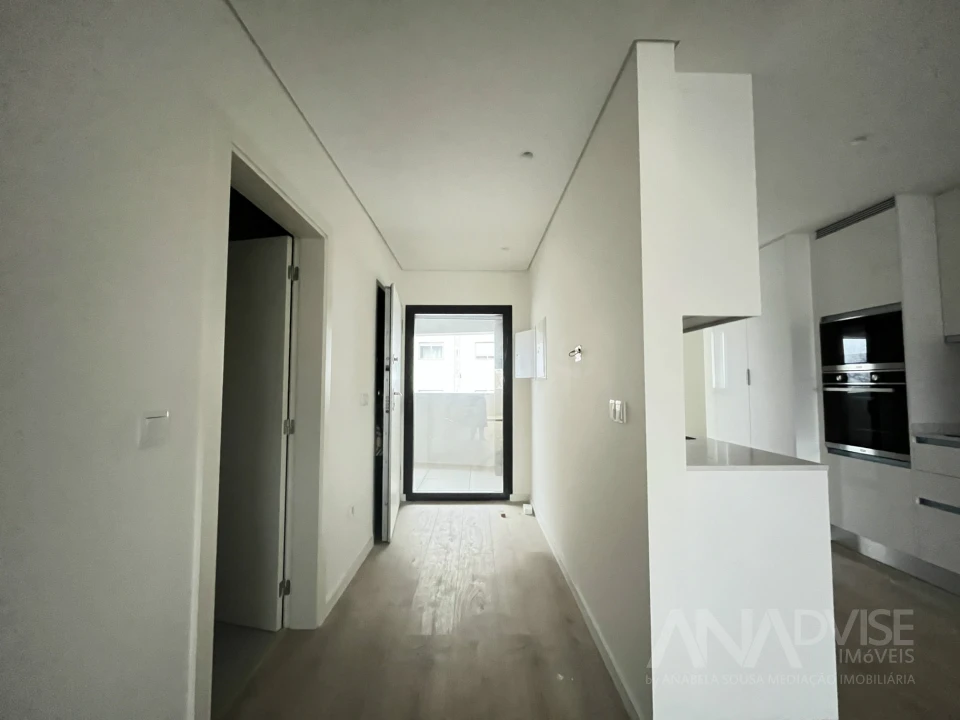 Apartamento T4 para Venda em Repeses e São Salvador Foto 31