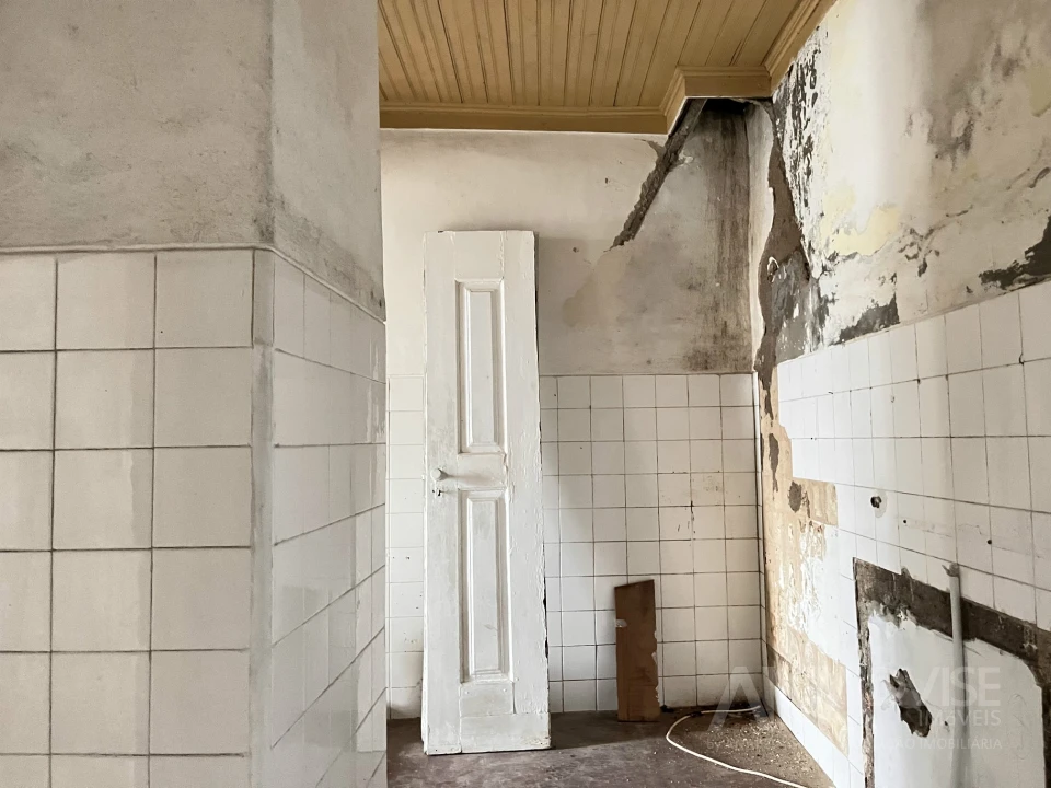 Prédio para Venda em Viseu Foto 7