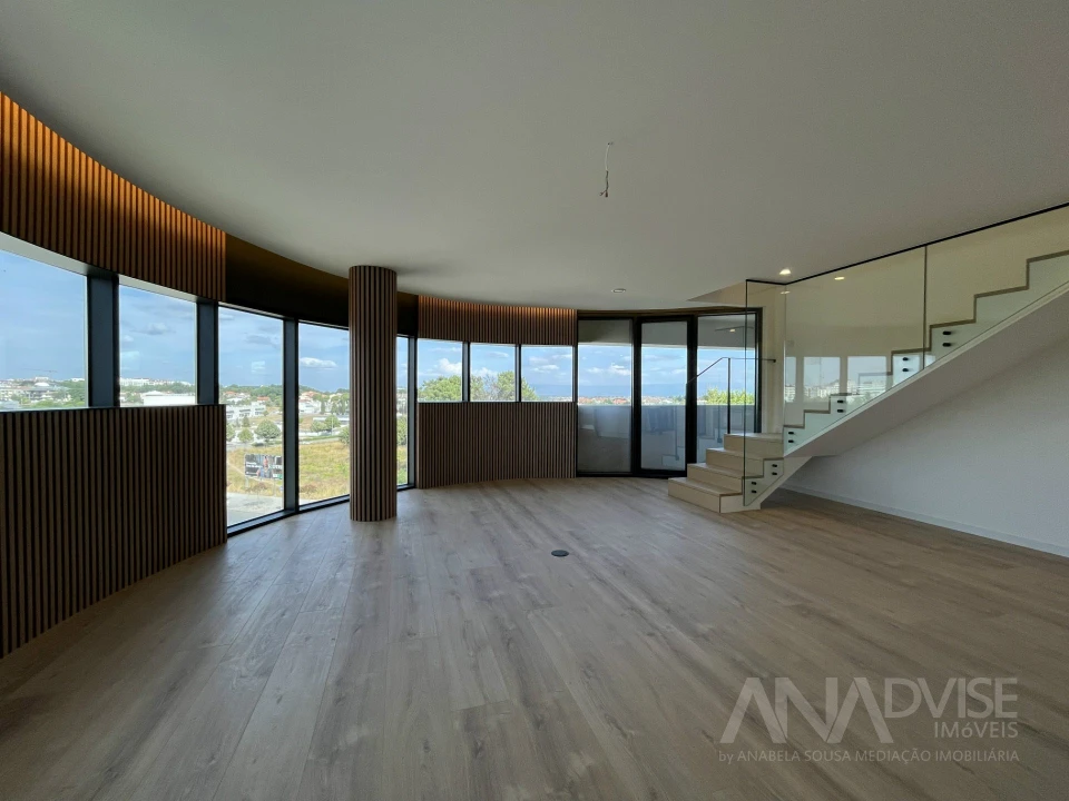 Apartamento T4 para Venda em Repeses e São Salvador Foto 12
