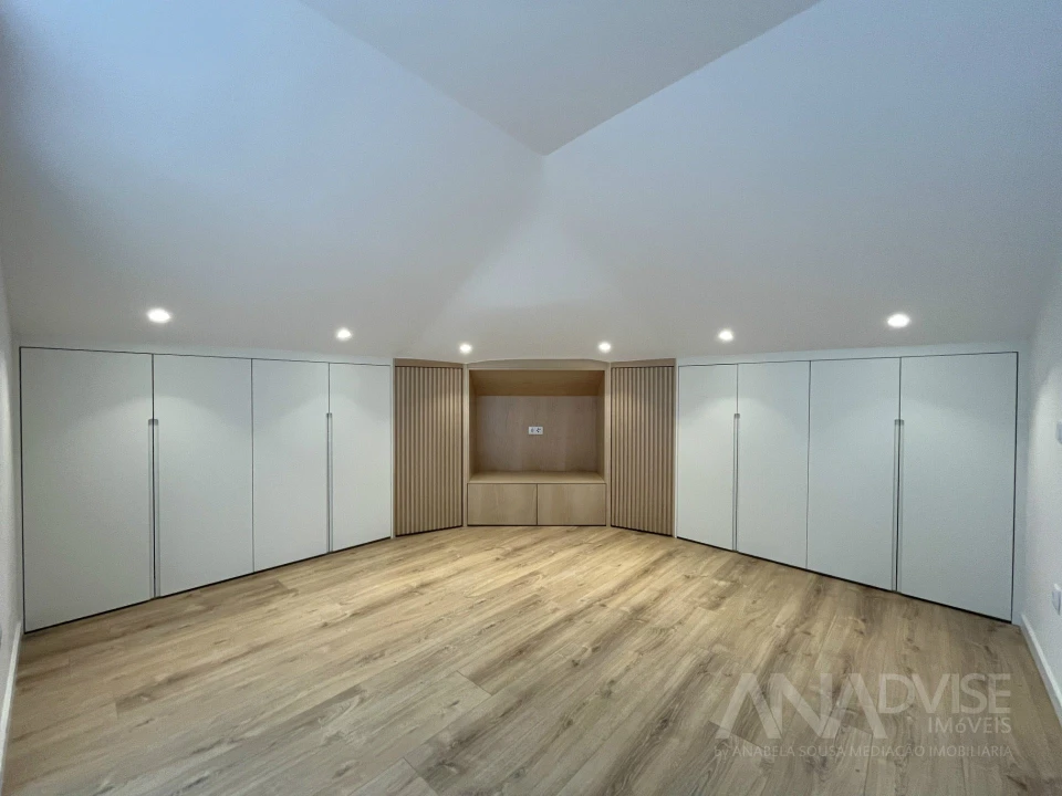 Apartamento T4 para Venda em Repeses e São Salvador Foto 45