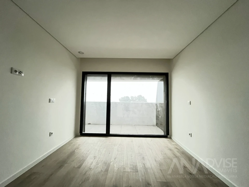 Apartamento T4 para Venda em Repeses e São Salvador Foto 10