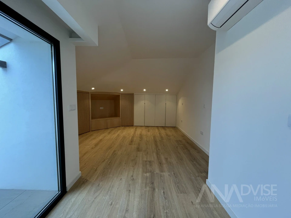 Apartamento T4 para Venda em Repeses e São Salvador Foto 44
