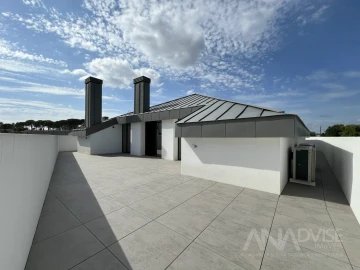Apartamento T4 para Venda em Repeses e São Salvador