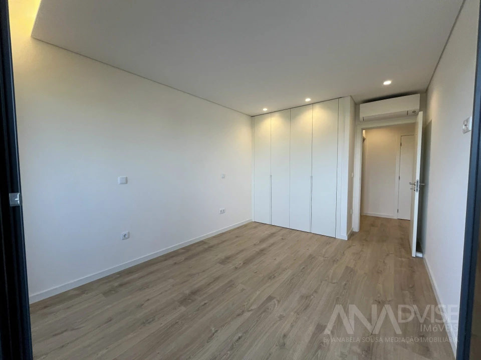 Apartamento T4 para Venda em Repeses e São Salvador Foto 19
