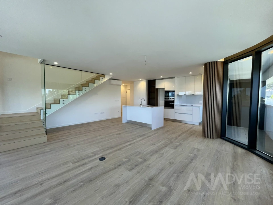Apartamento T4 para Venda em Repeses e São Salvador Foto 7