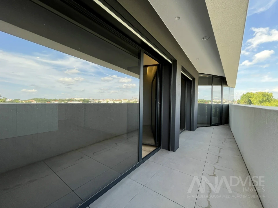Apartamento T4 para Venda em Repeses e São Salvador Foto 20