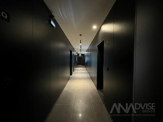 Apartamento T4 para Venda em Repeses e São Salvador Foto 48