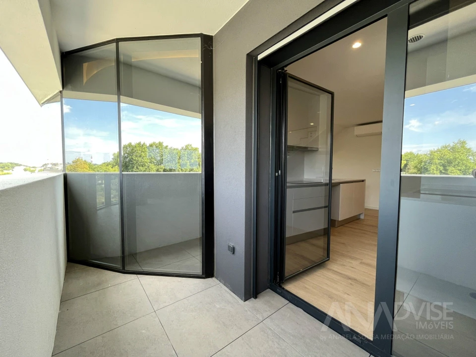Apartamento T4 para Venda em Repeses e São Salvador Foto 9