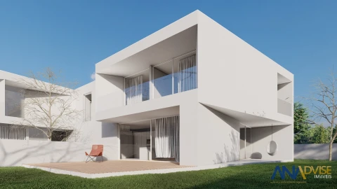 Moradia T4 para Venda em Repeses e São Salvador