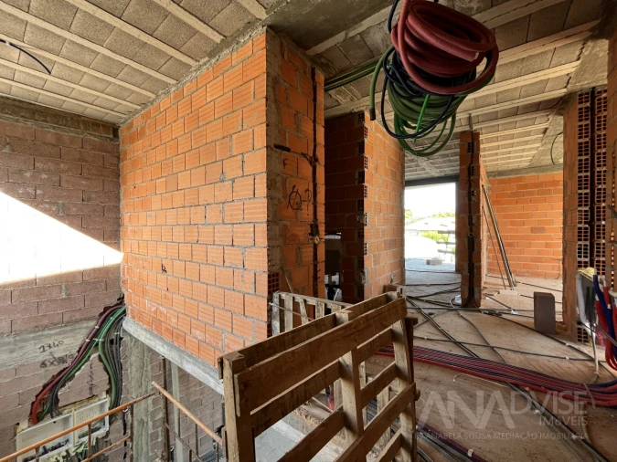Moradia T4 para Venda em Repeses e São Salvador Foto 17