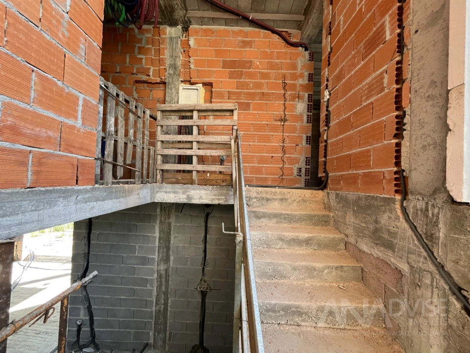 Moradia T4 para Venda em Repeses e São Salvador Foto 6