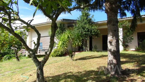 Moradia T3 para Venda em Viseu