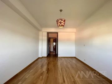 Apartamento T3 para Arrendamento em Mundão