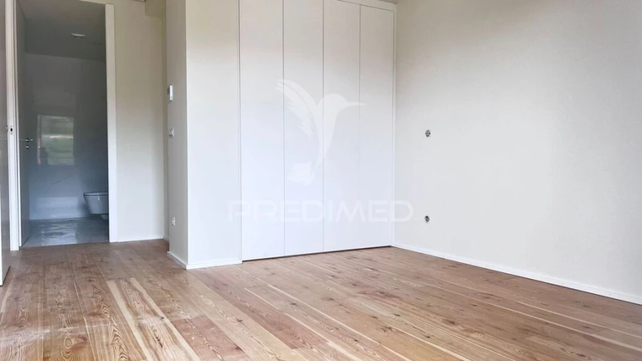 Apartamento T3 para Venda em Creixomil Foto 8