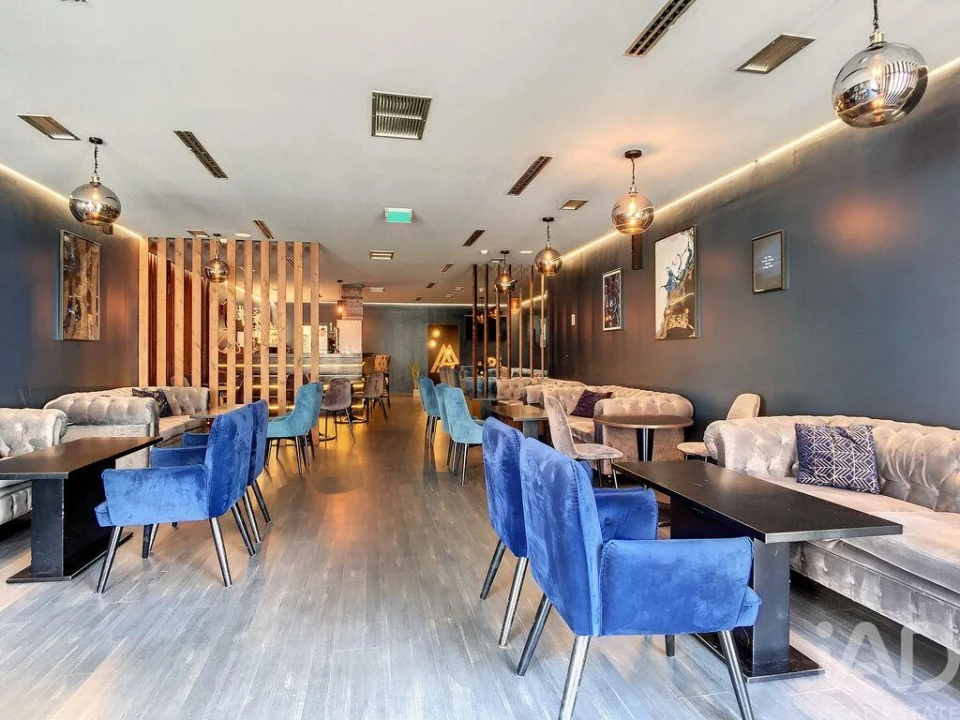 Loja para Arrendamento em Santa Maria, São Pedro e Matacães Foto 7