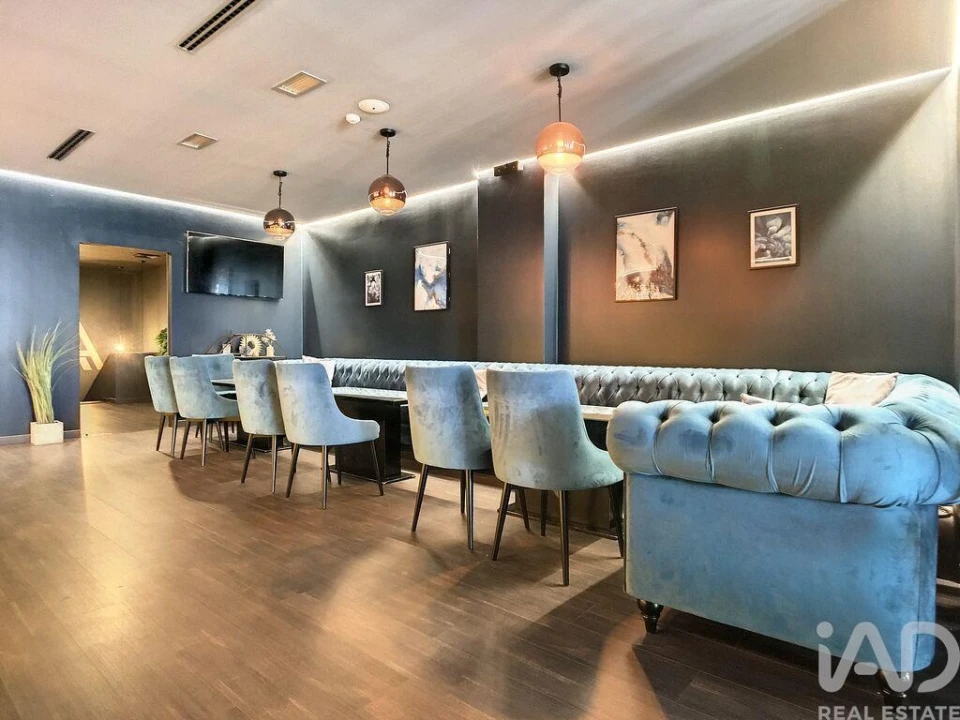 Loja para Arrendamento em Santa Maria, São Pedro e Matacães Foto 12