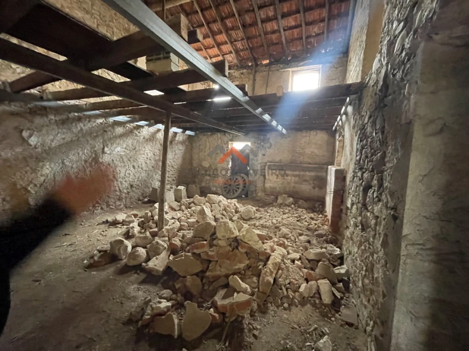 Moradia T2 para Venda em Casal Comba Foto 2