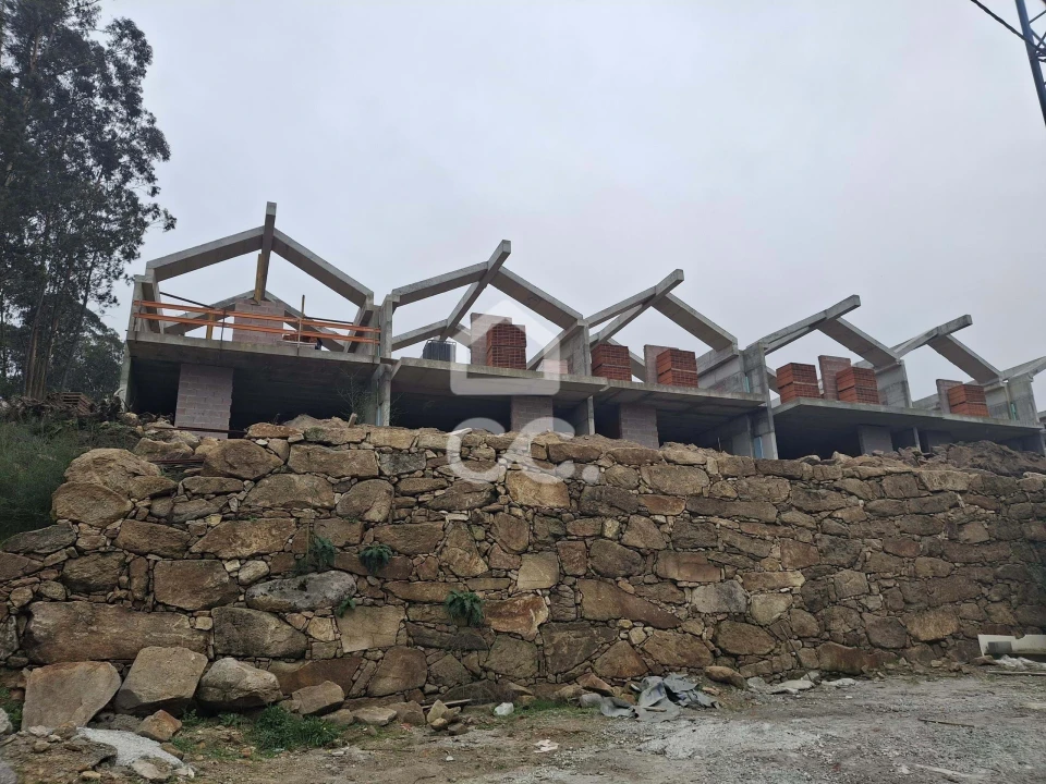 Moradia T3 para Venda em Abragão Foto 19