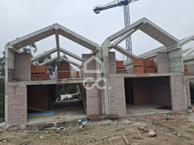 Moradia T3 para Venda em Abragão Foto 15