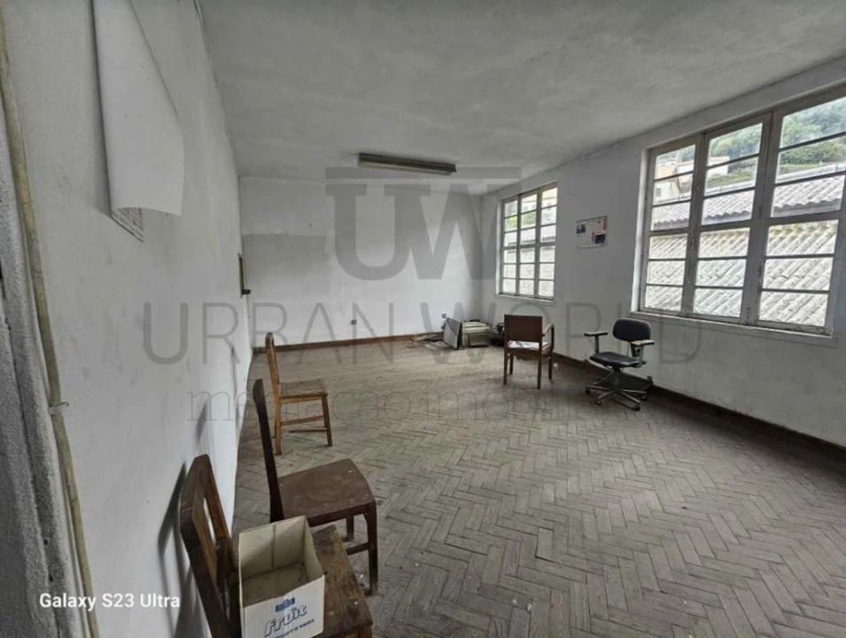 Armazém para Venda em Covilhã e Canhoso Foto 3