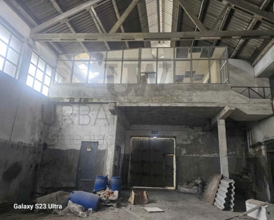 Armazém para Venda em Covilhã e Canhoso Foto 13