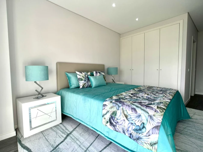 Apartamento T3 para Venda em Quelfes Foto 10