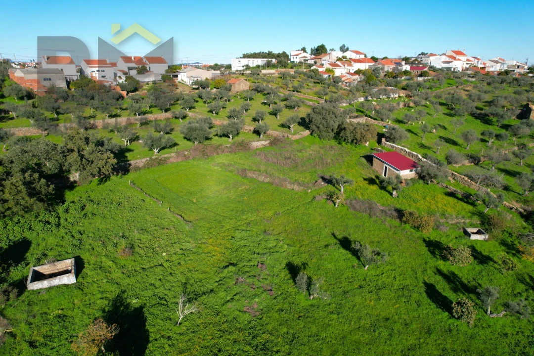 Quinta T0 para Venda em Perais Foto 2