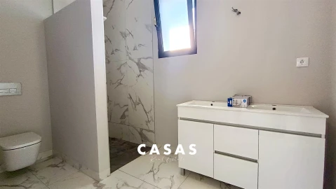 Moradia T3 para Venda em São Roque