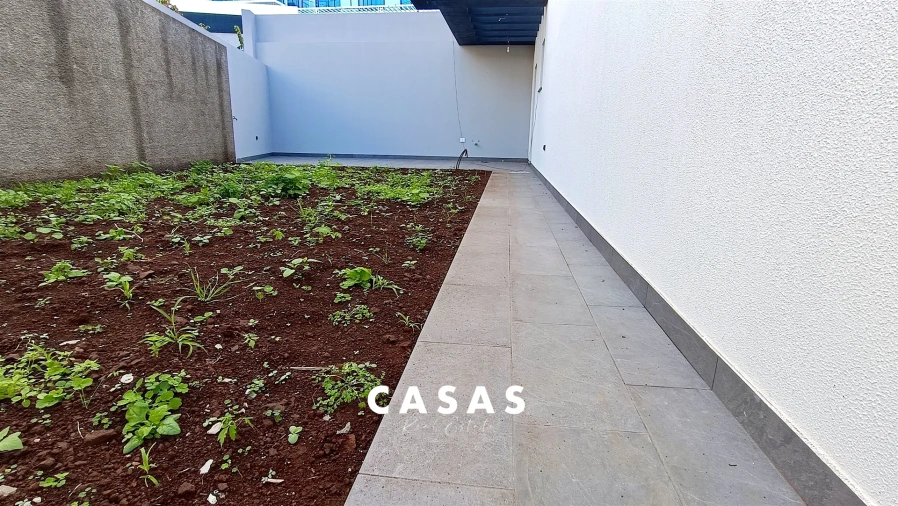 Moradia T3 para Venda em São Roque Foto 8