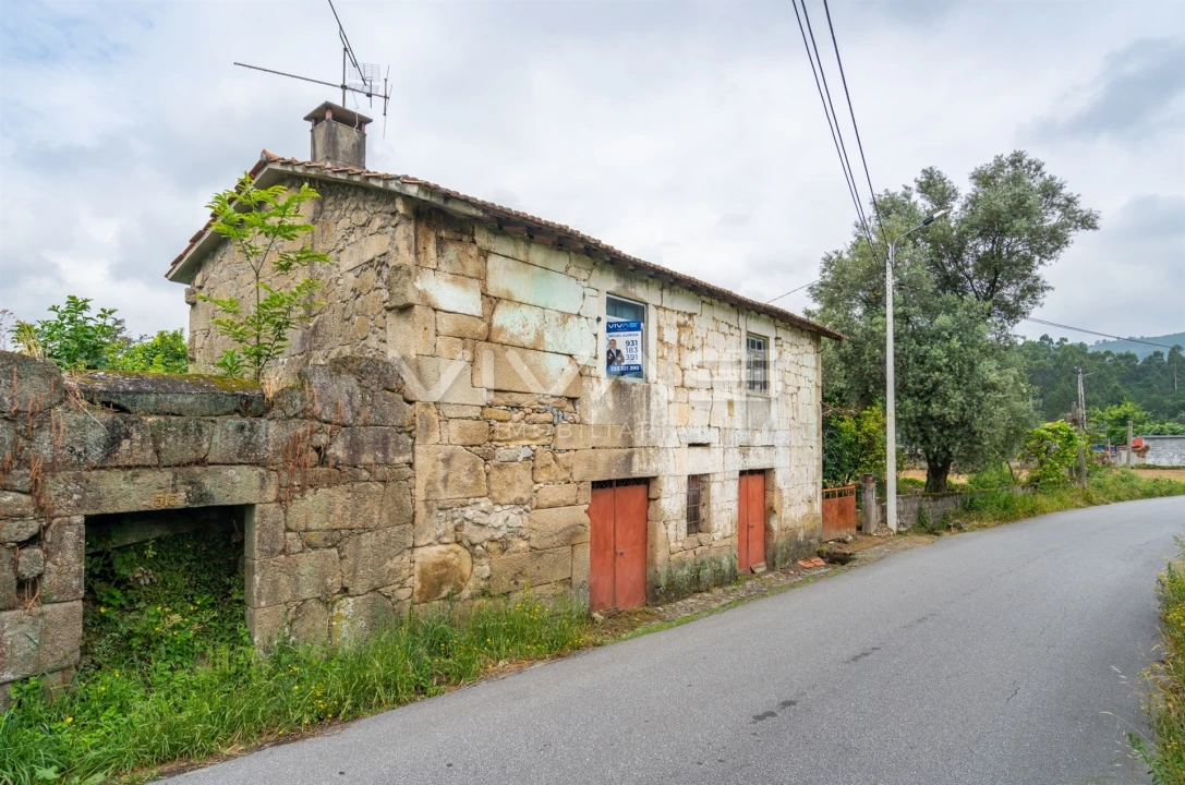 Moradia T3 para Venda em Sande, Vilarinho, Barros e Gomide Foto 1