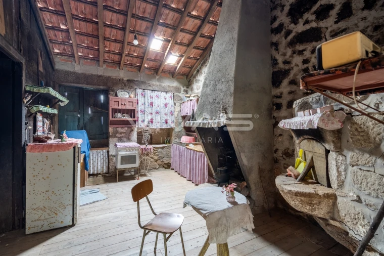 Moradia T3 para Venda em Sande, Vilarinho, Barros e Gomide Foto 5