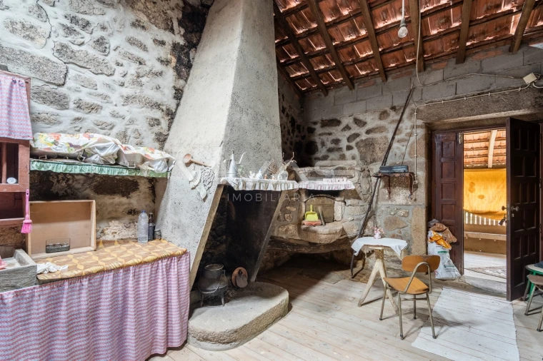 Moradia T3 para Venda em Sande, Vilarinho, Barros e Gomide Foto 3