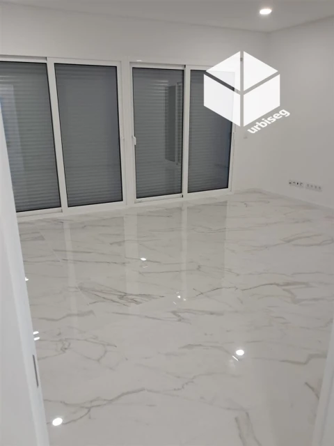 Apartamento T3 para Venda em São Pedro