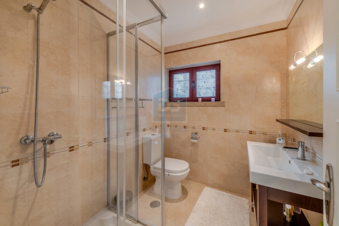 Moradia T4 para Venda em Albufeira e Olhos de Água Foto 20