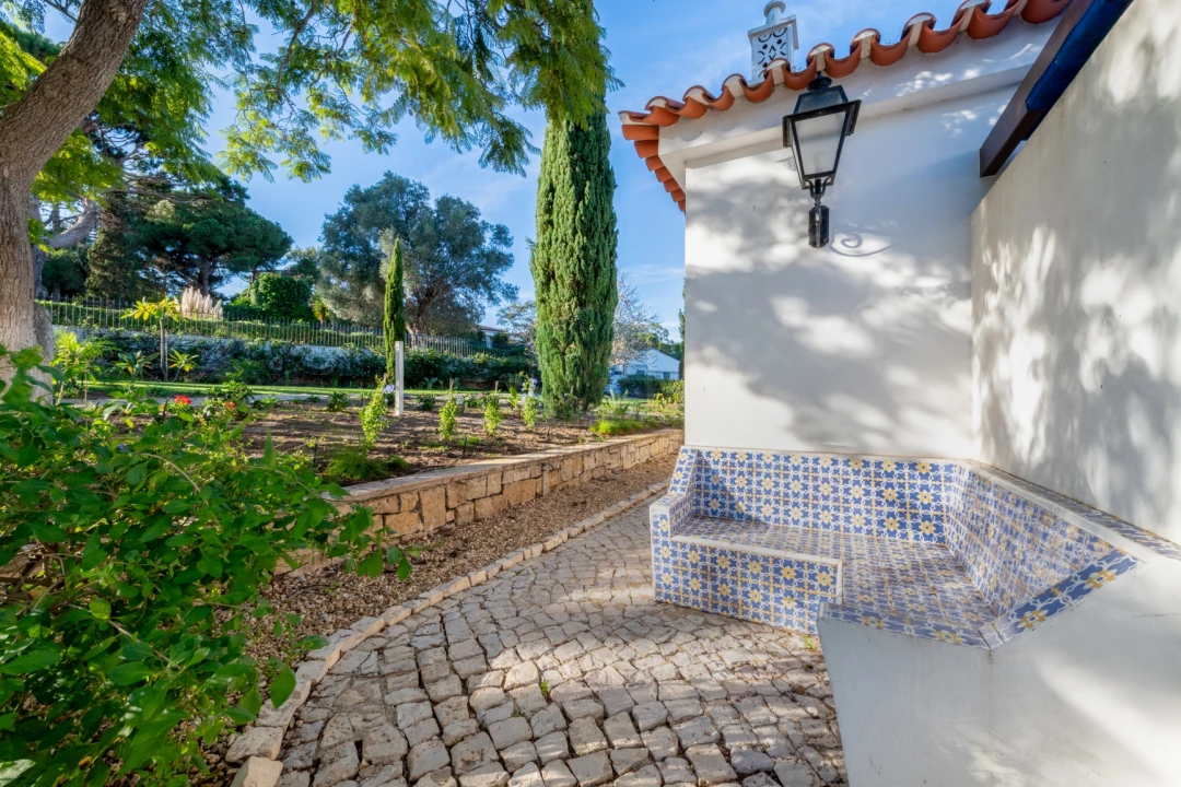 Moradia T4 para Venda em Albufeira e Olhos de Água Foto 10