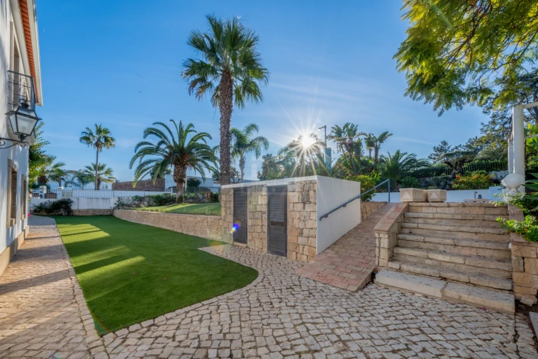 Moradia T4 para Venda em Albufeira e Olhos de Água Foto 9