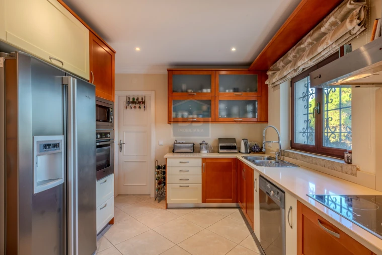 Moradia T4 para Venda em Albufeira e Olhos de Água Foto 31