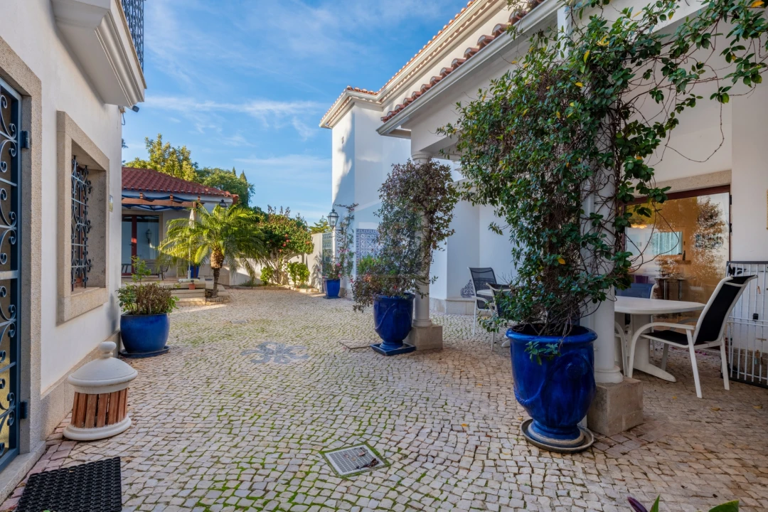 Moradia T4 para Venda em Albufeira e Olhos de Água Foto 11