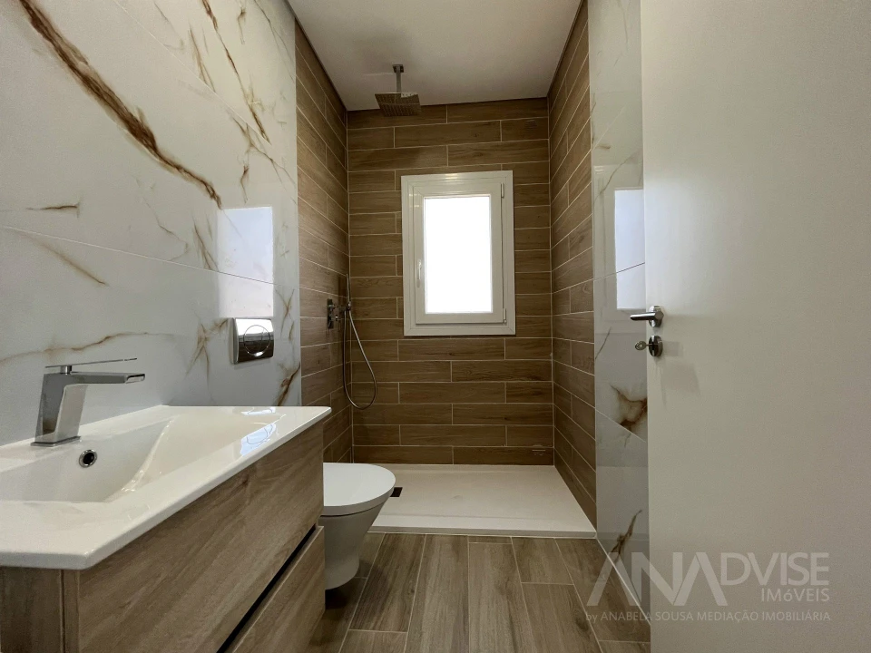 Moradia T4 para Venda em Viseu Foto 18