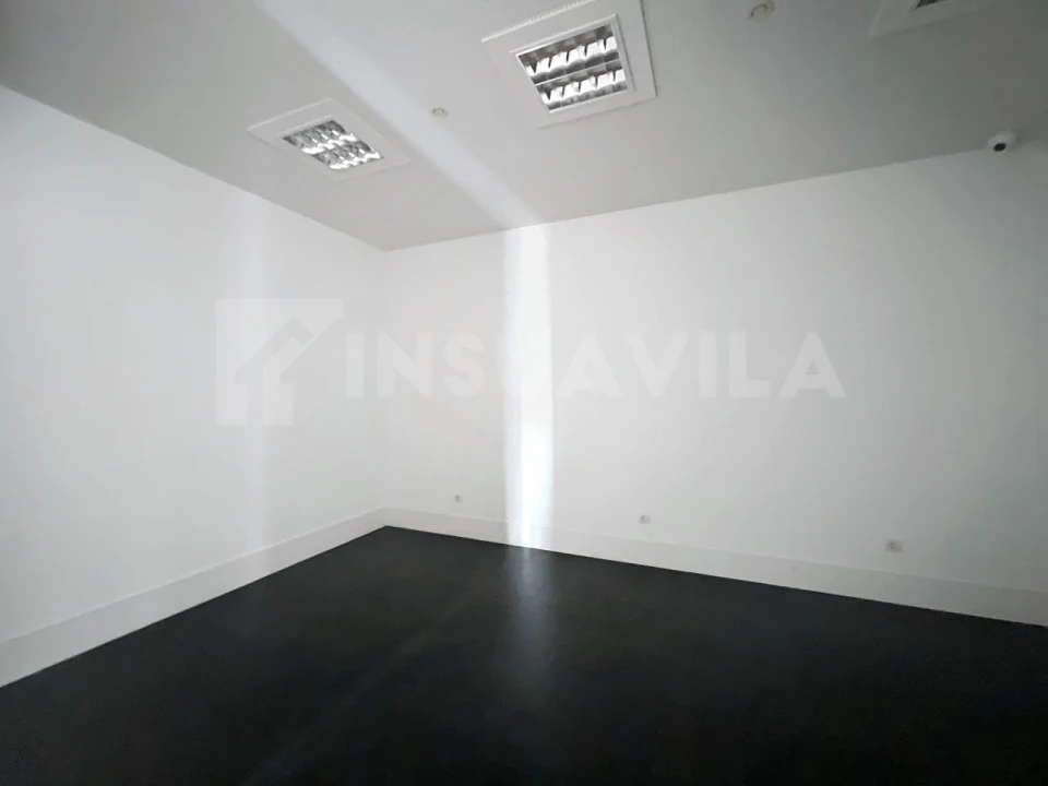 Loja para Venda em Moledo e Cristelo Foto 9