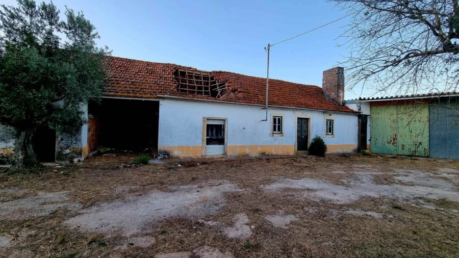 Moradia T3 para Venda em Porto de Mós - São João Baptista e São Pedro Foto 5