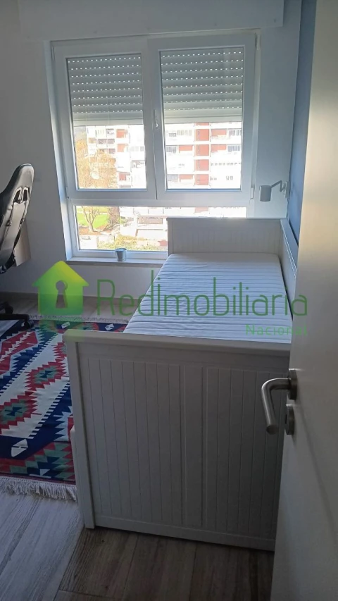 Apartamento T2 para Arrendamento em Olivais